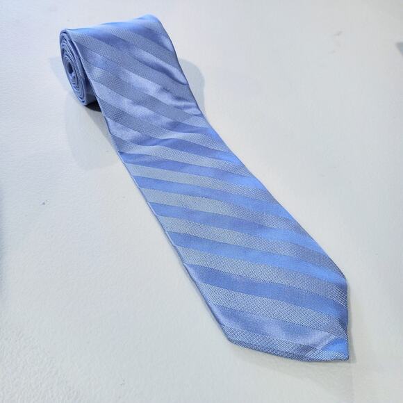 Brooks Brothers Mens Light Blue 100% Silk Necktie Wedding Business Old Money - Picture 1 of 7